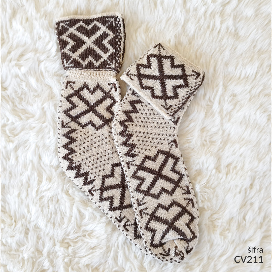 Ženske vunene pape 36-41 CV 211