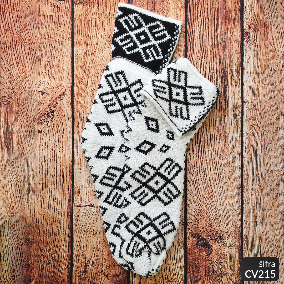 Ženske vunene pape 36-41 CV 215