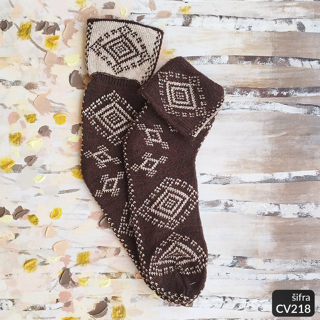 Ženske vunene pape 36-41 CV 218