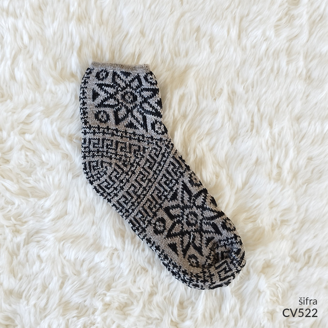 Ženske polukratke vunene pape 36-41 CV 522