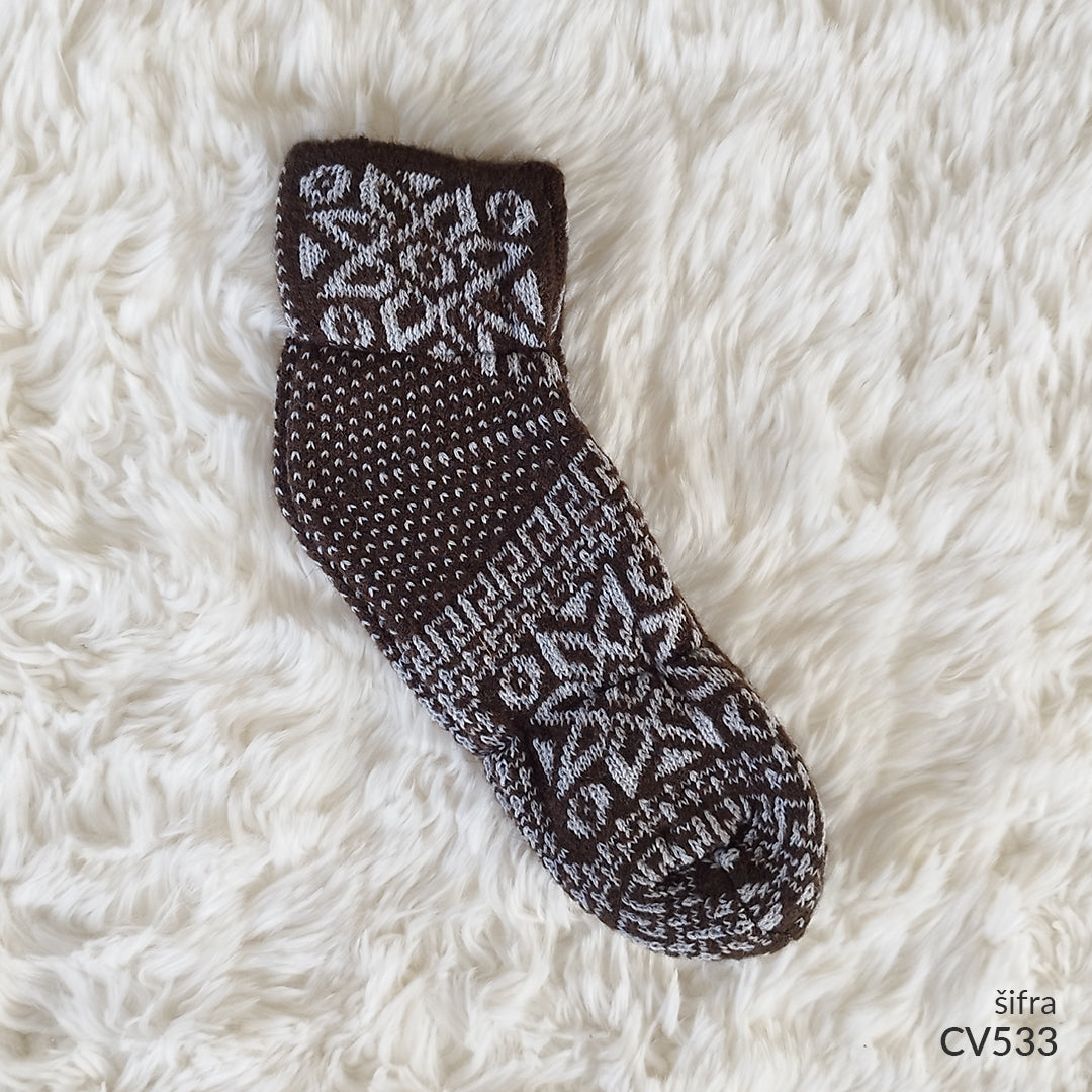 Ženske polukratke vunene pape 36-41 CV 533