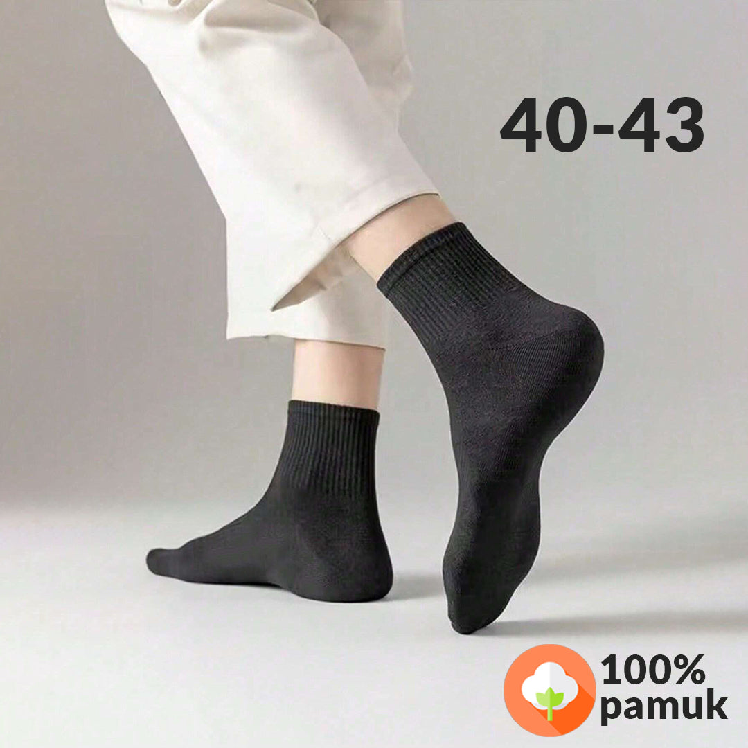 Crne unisex polukratke čarape Sara Socks od 100% antibakterijskog pamuka, veličina 40-43