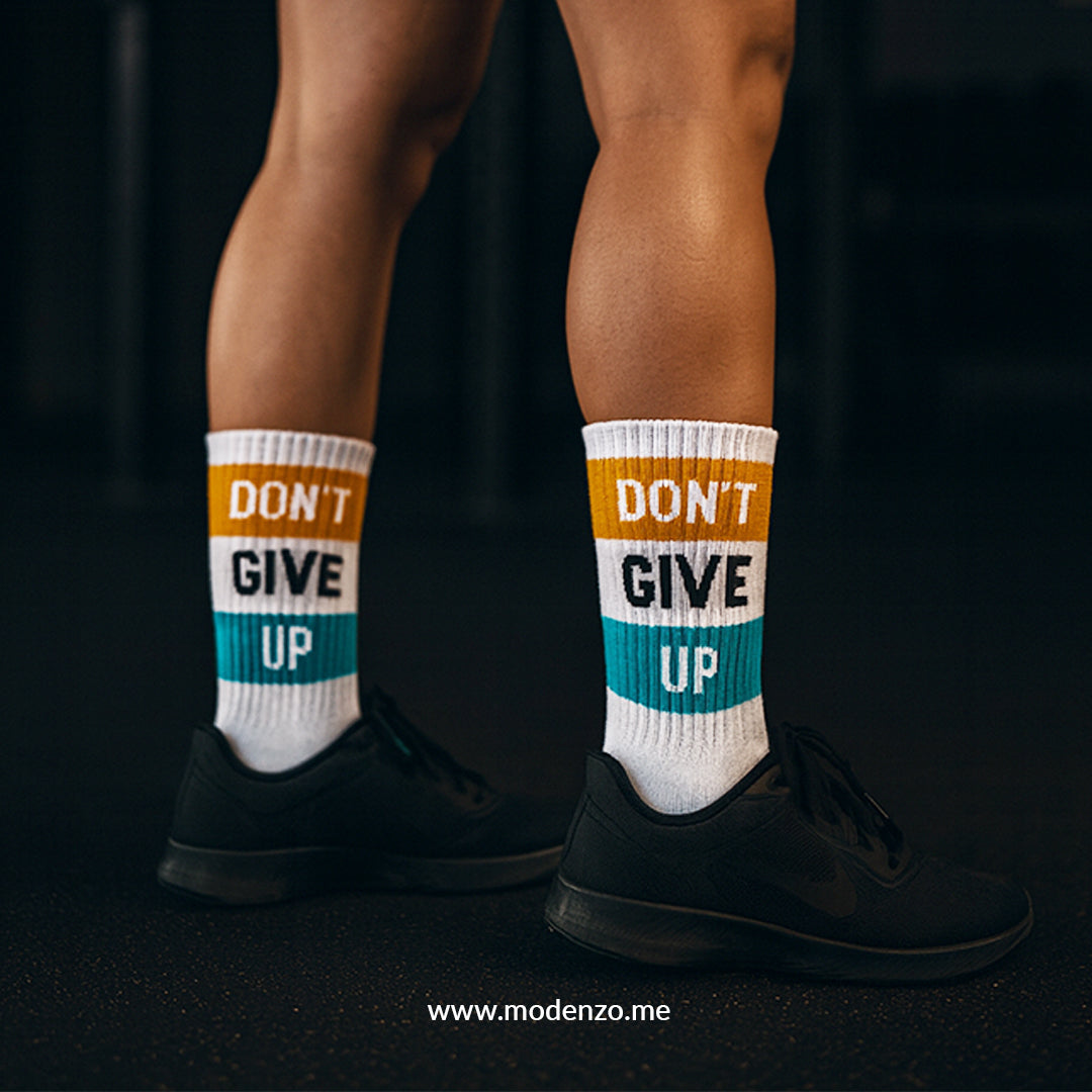 Unisex šarene čarape 37-43 "Don't give up"