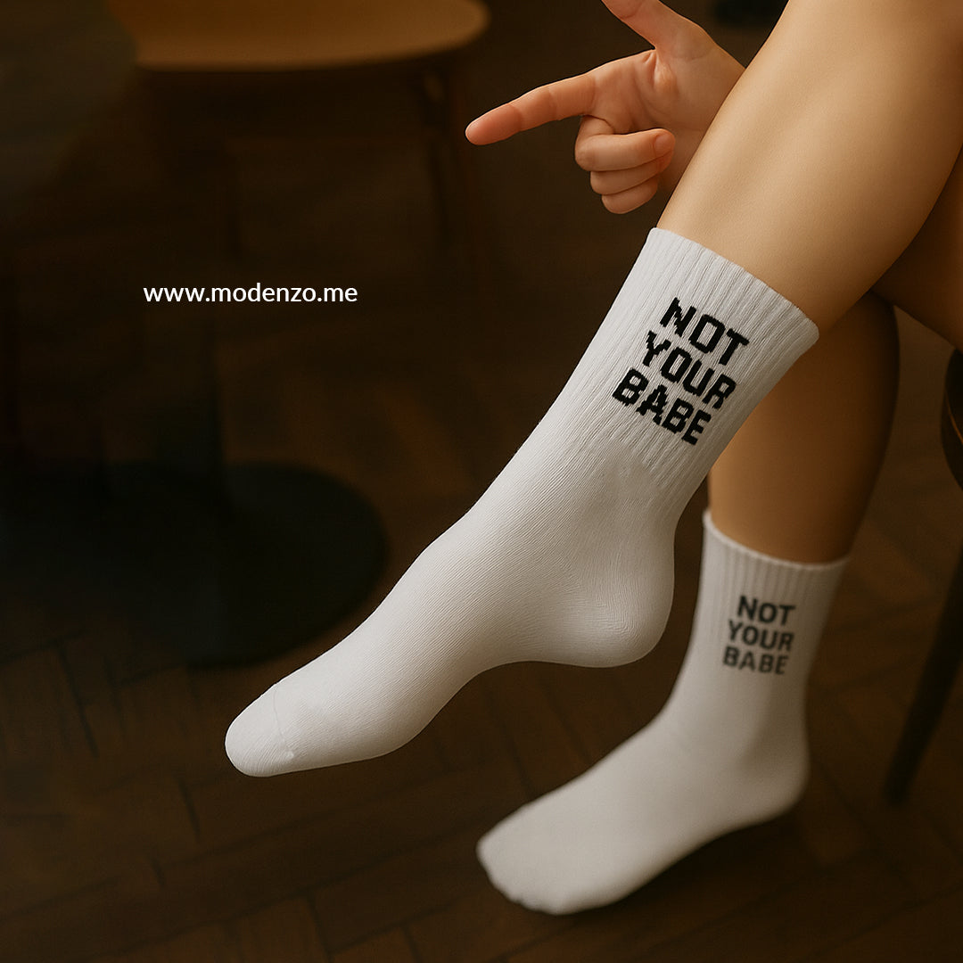 Unisex šarene čarape 37-43 "Not your babe"