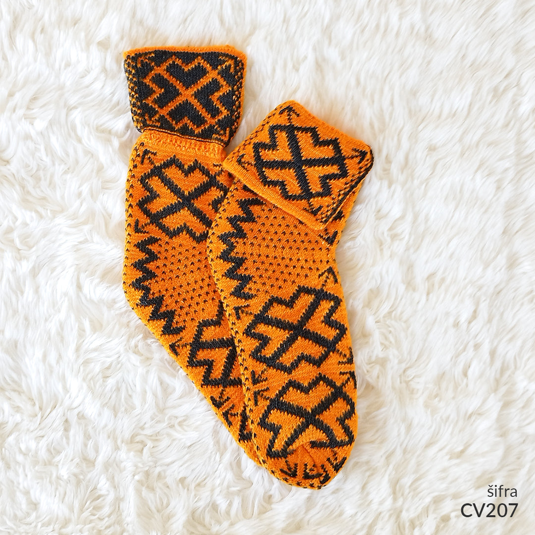 Ženske vunene pape 36-41 CV 207