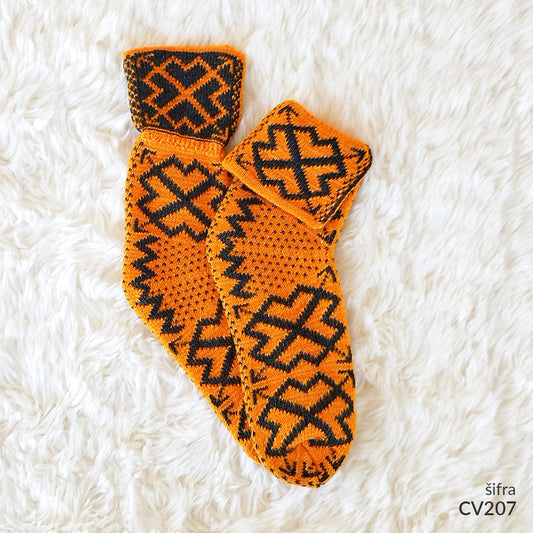 Ženske vunene pape 36-41 CV 207