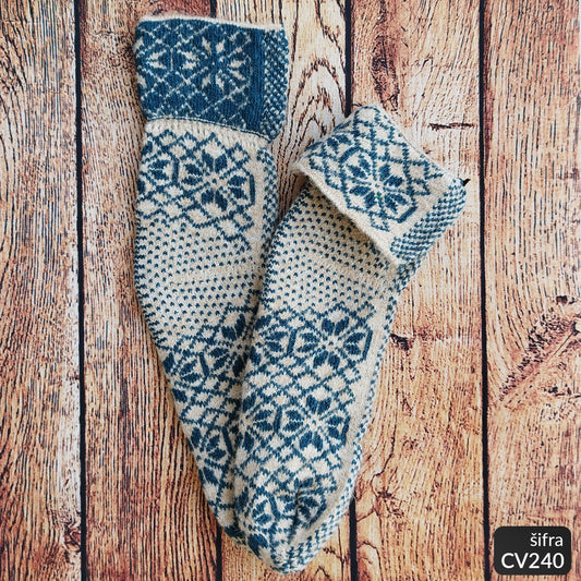 Ženske vunene pape 36-41 CV 240