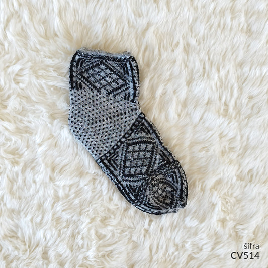 Ženske polukratke vunene pape 36-41 CV 514