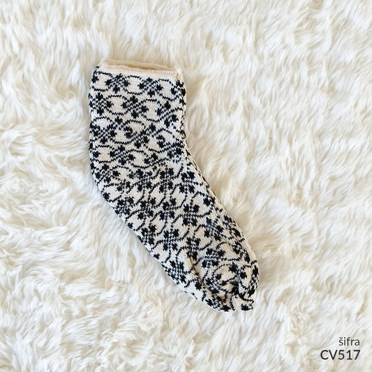 Ženske polukratke vunene pape 36-41 CV 517