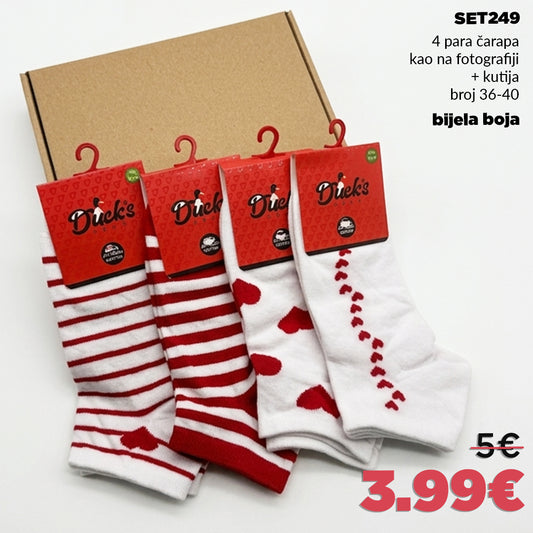 ❤️ 4 para kratkih čarapa u kutiji - love ❤️ bijela boja